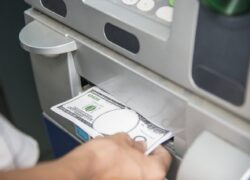 海外キャッシングは「お得」だけど、使うATMに要注意！ぼったくられる可能性あります（経験済み）